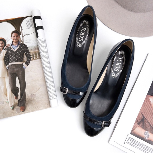 TOD’S . Navy Suede Kitten Heels - Picture 1 of 16